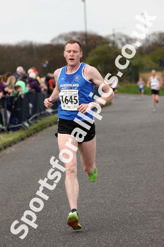 North Tyneside 10k Road Race, Whitley Bay. Photo: David T. Hewitson/Sports for All Pics